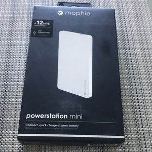 MOOHIR POWERSTATION MINI + 12 hours extra external battery w USB charge port